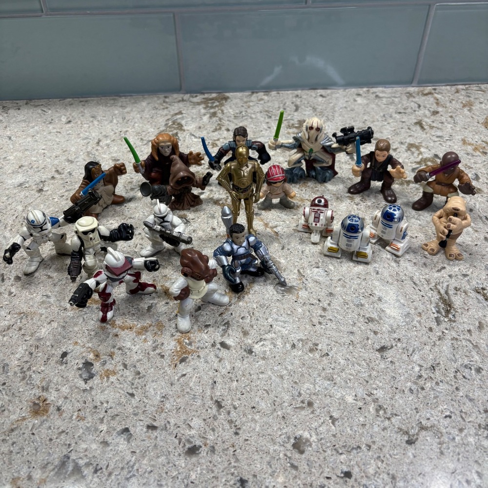 Star Wars HASBRO Micro Machines Action Figure Lot of 19